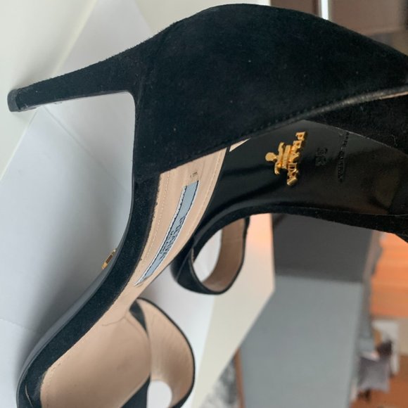 Prada Black Suede sandal with ankle strap - Picture 6 of 14